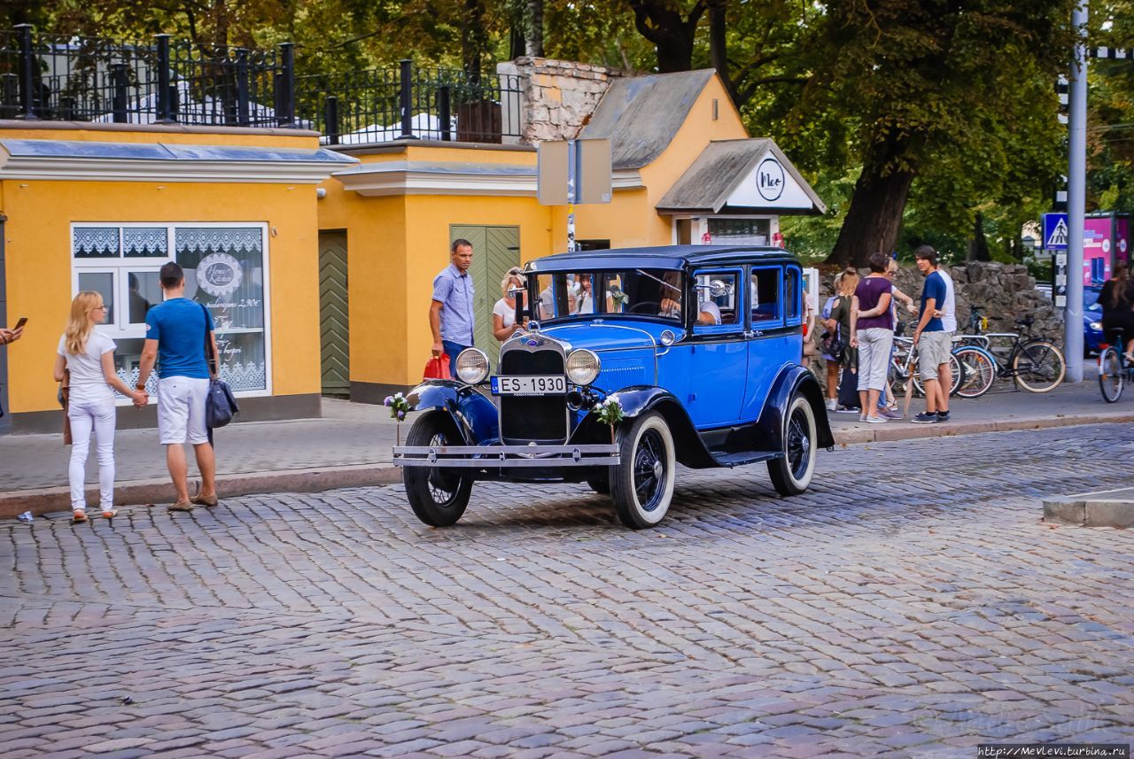 Верманский парк в праздник города — сквозь века Рига, Латвия