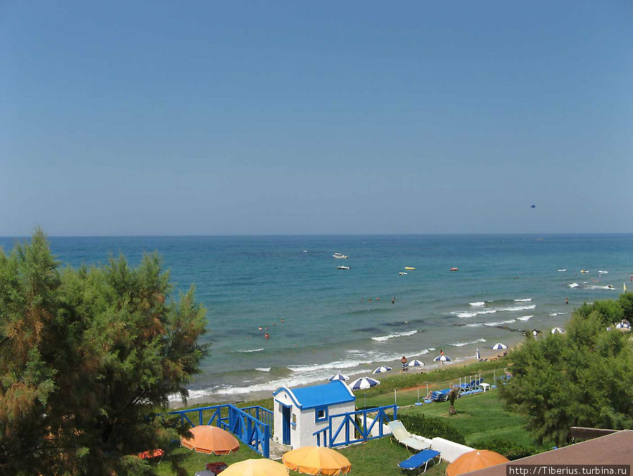 Вид с балкона номера в отеле Estelar Christiana Beach Агиос-Николаос, Греция