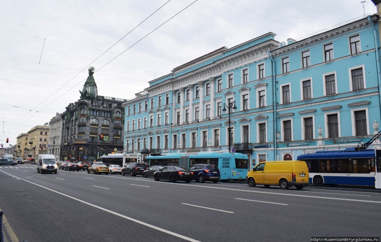 Санкт-Петербург. Прогулка по Невскому проспекту. Санкт-Петербург, Россия