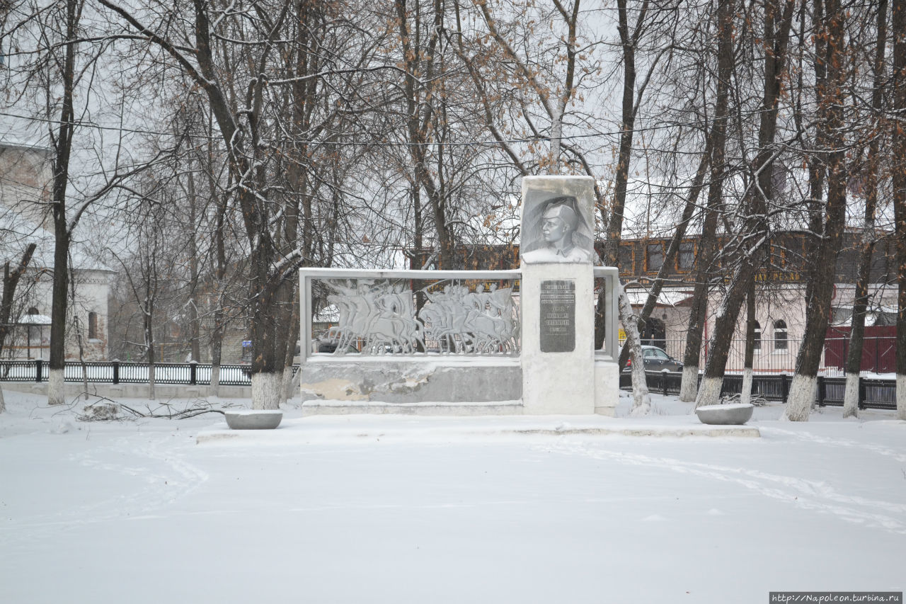 Памятник  герою Гражданской войны