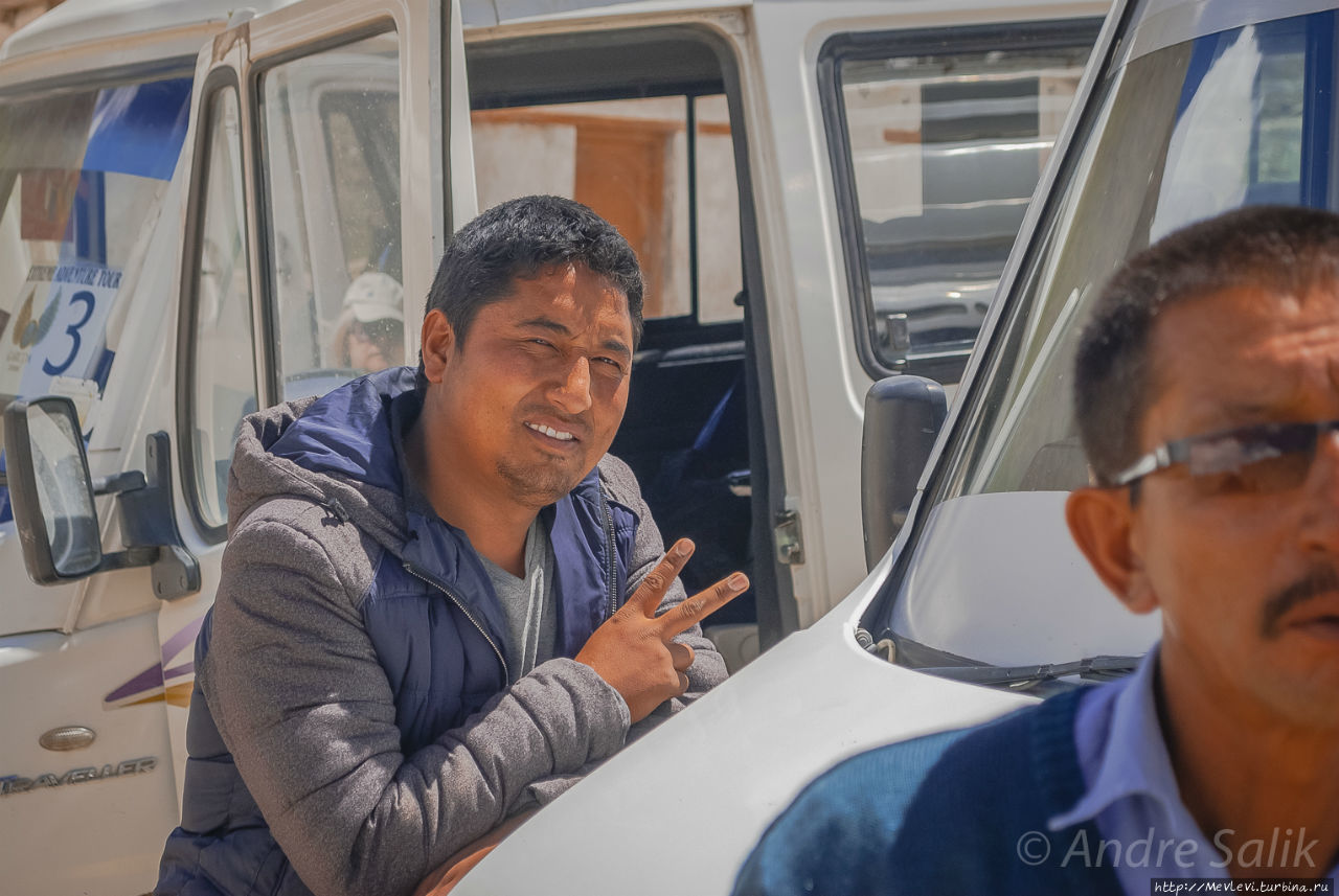 Текущая с горы Лех, Индия