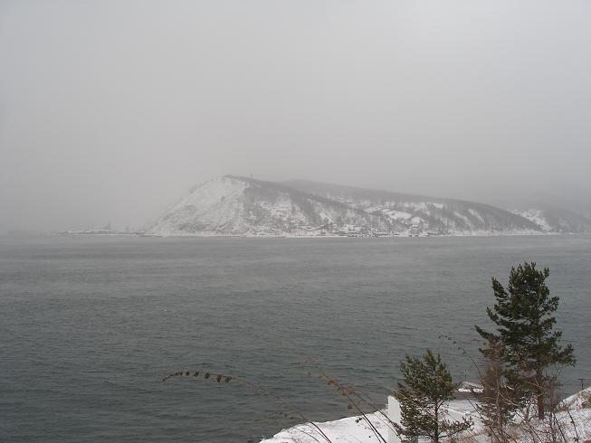 Порт Байкал в тумане, исток Ангары. озеро Байкал, Россия