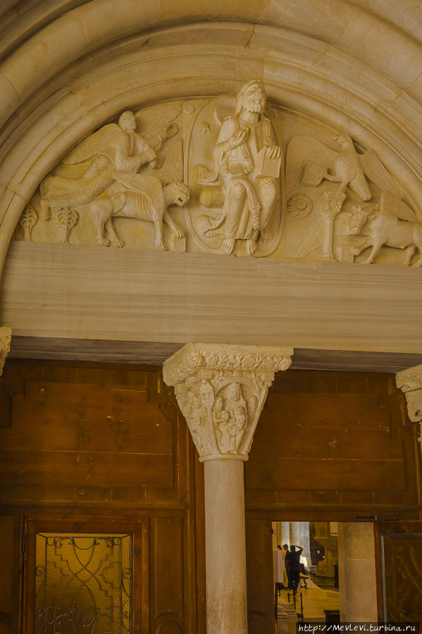 Внутри собора в Таррагоне Таррагона, Испания