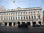Дом №14 памятник истории и культуры Москвы XVIII века; в нём расположен знаменитый Елисеевский магазин, а также Мемориальный музей Н. А. Островского.