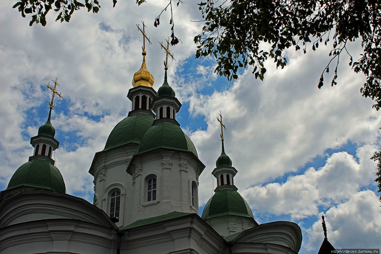 Собор в стиле украинского барокко. Васильков и его легенды