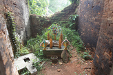 Храм Лолей. Интерьер разрушенной башни. Фото из интернета