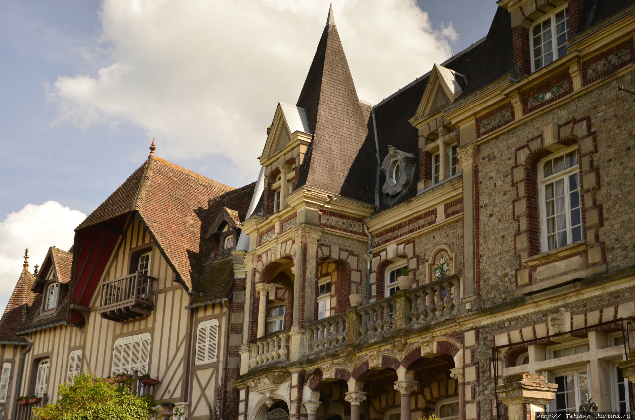Кукольное королевство Кабур Кабур, Франция