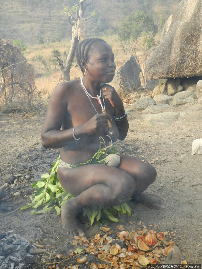 Камерун. Ч — 9. Люди Кома — голые и одетые Куаиль, Камерун