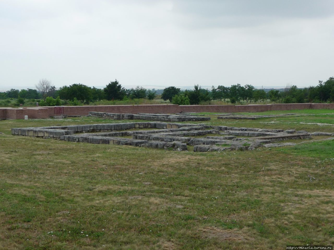 Остатки языческого храма Плиска, Болгария