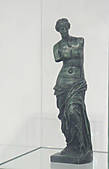 «Венера Милосская с ящиками» — скульптура испанского художника Сальвадора Дали, созданная в 1936 году. Находится в частной коллекции