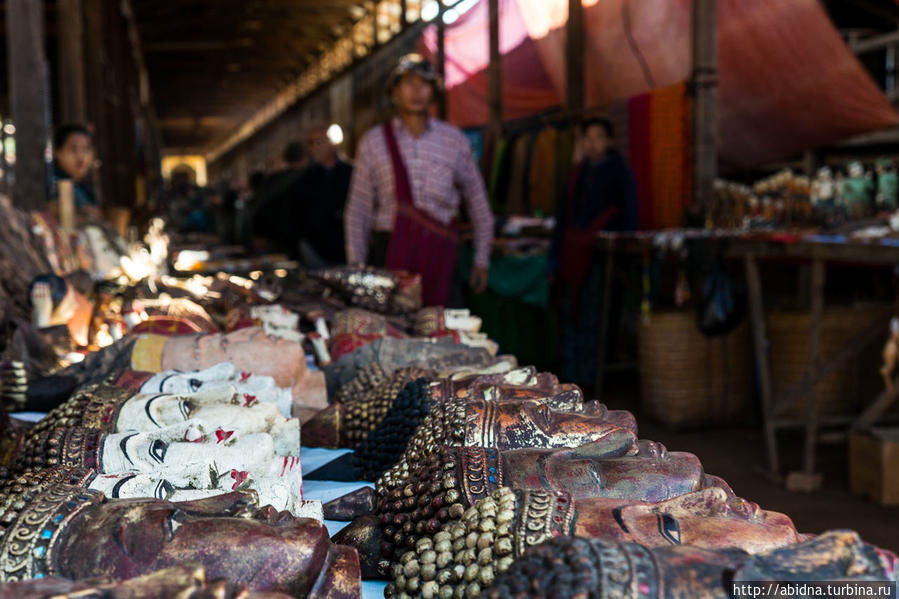 Сувениры с озера Инле Озеро Инле, Мьянма