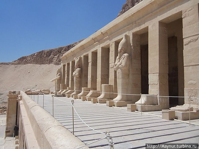 Вторая терраса. Луксор, Египет