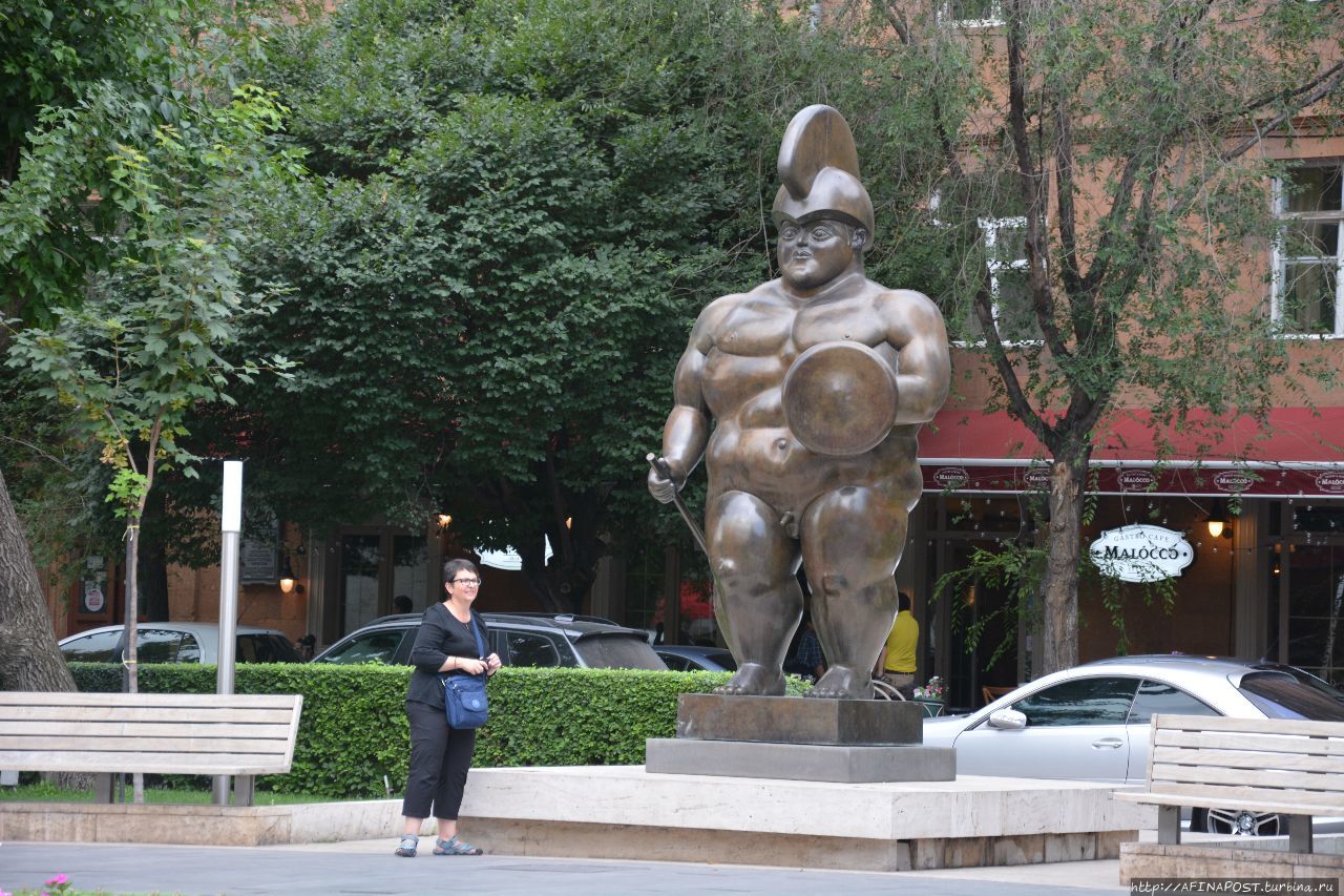 Интересное местечко Ереван, Армения