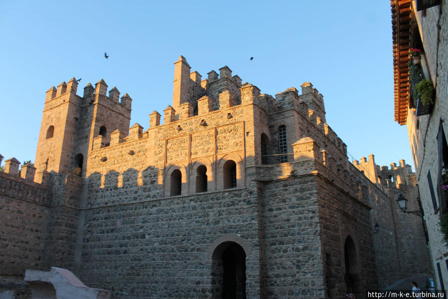 Ворота Alfonso VI Толедо, Испания
