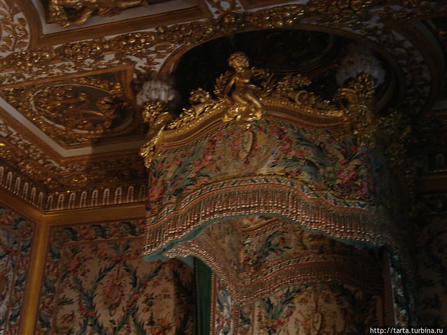 В королевской спальне Фонтенбло, Франция