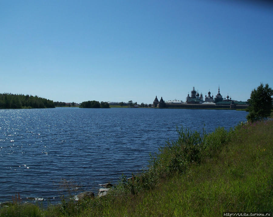 Святое озеро Соловецкие острова, Россия