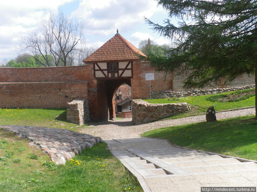 Ворота 14 века Эльблонг, Польша