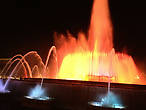 Поющий фонтан на Площади Испании.