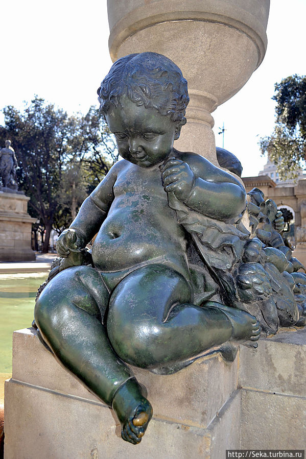 На площади Каталонии Барселона, Испания