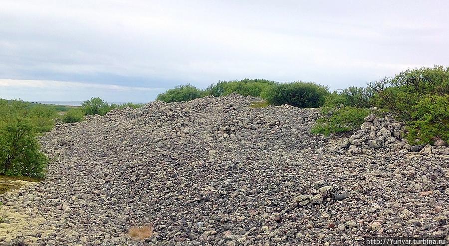 Каменные груды Большого Заяцкого острова Соловецкие острова, Россия