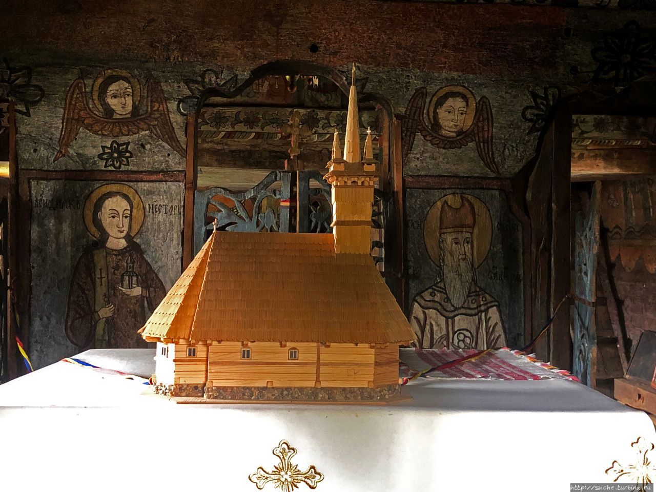 Деревянные церкви Карпат. Рогоз, Румыния ( ЮНЕСКО № 904)