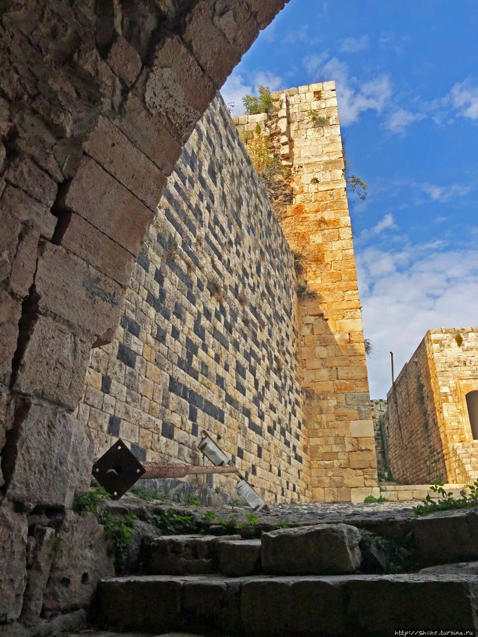 Замок Крестоносцев Крак-де-Шевалье Хаваш, Сирия