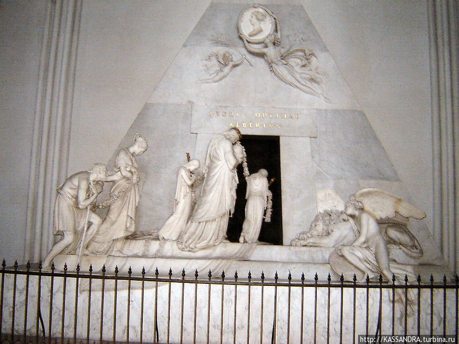 Надгробие Марии Кристины фон Заксен-Тешен Вена, Австрия
