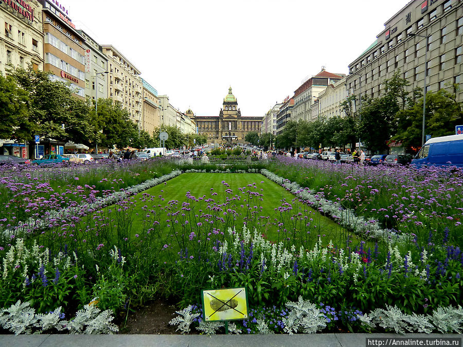 Вацлавская площадь Прага, Чехия