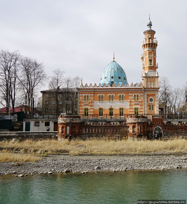 Суннитская мечеть Мухтарова. Владикавказ, Россия
