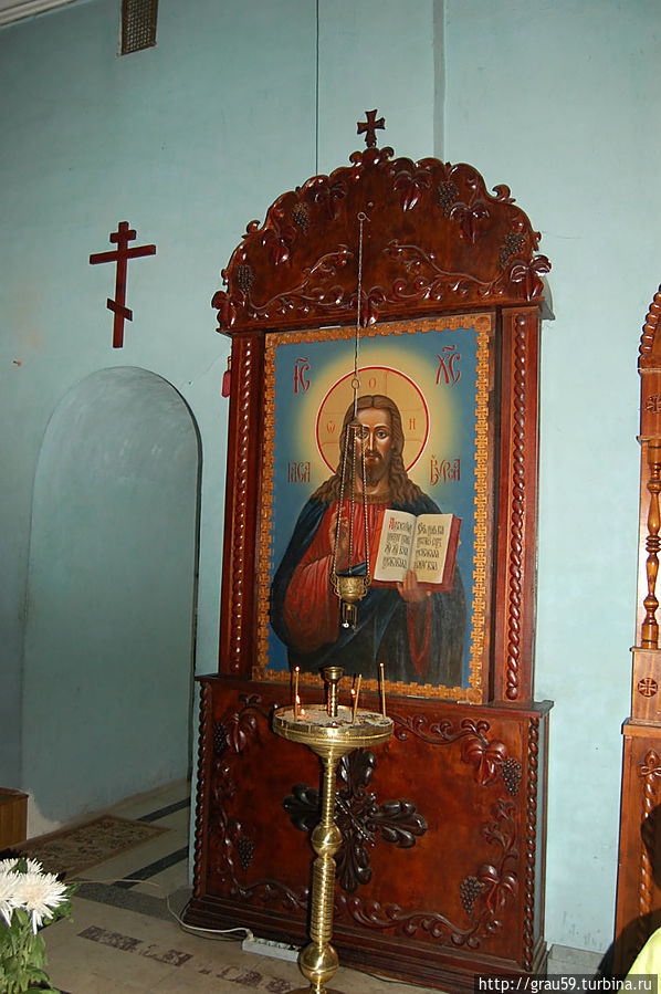 В храме Иоанна Златоуста Команы, Абхазия