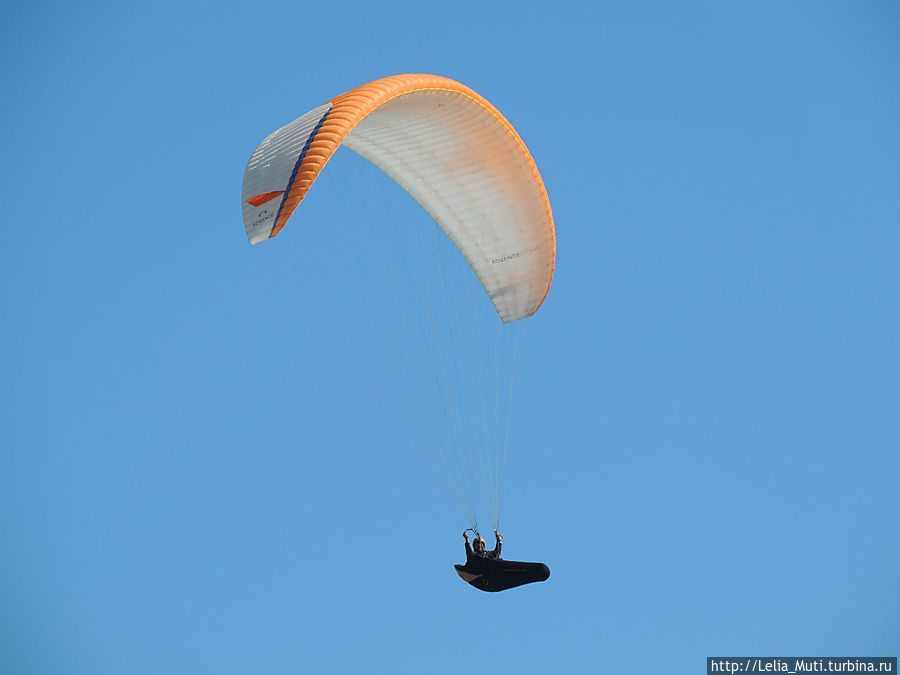 угу.. увидел.. стал  приближаться Фуншал, Португалия