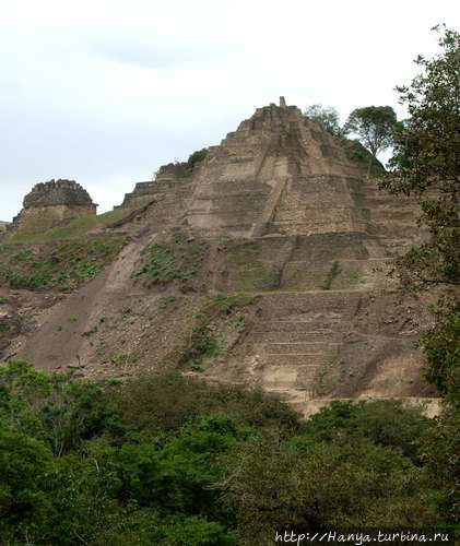 Обнаруженная в 2010 году в Чиапасе пирамида. Из интернета Мехико, Мексика