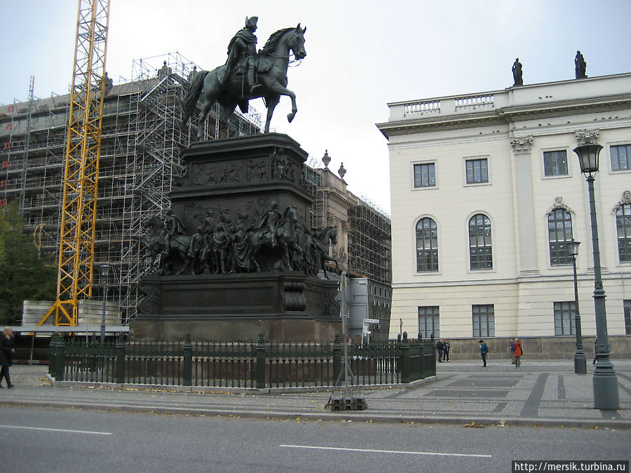конная статуя Фридриха Вильгельма Берлин, Германия