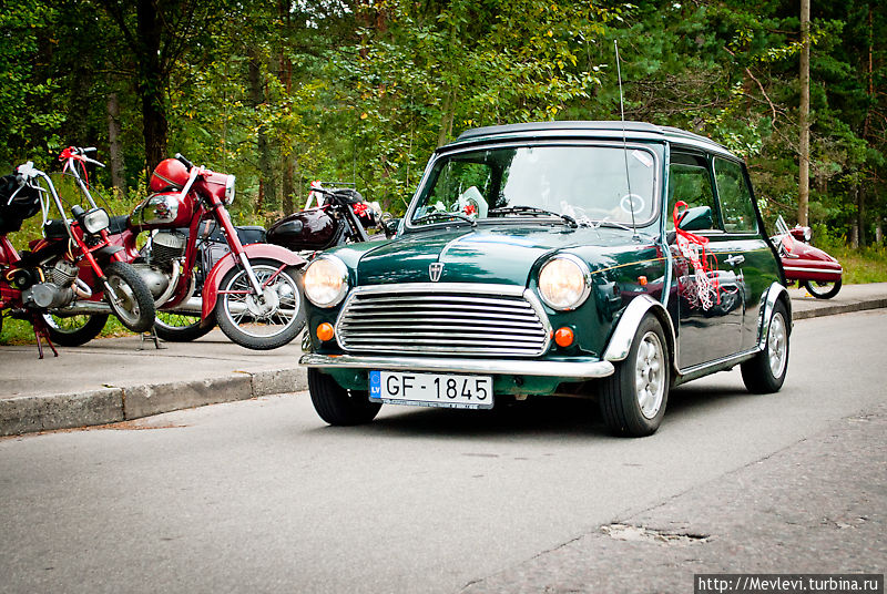 Машинки и блондинки. Забавы старых мальчиков. Юрмала, Латвия