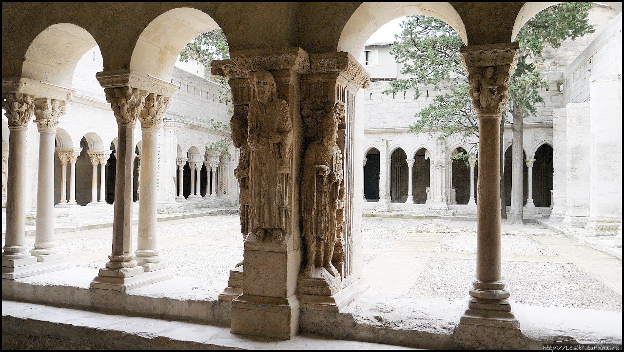 церковь Сен-Трофим (Арль) Арль, Франция