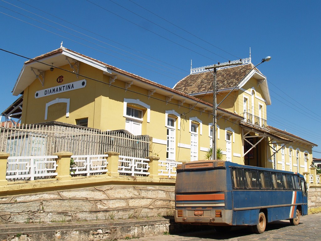 Здание железнодорожного вокзала / Estação Ferroviária de Diamantina