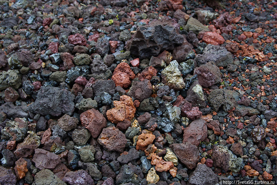 А вот кому камней! Почти драгоценных Южная Исландия, Исландия