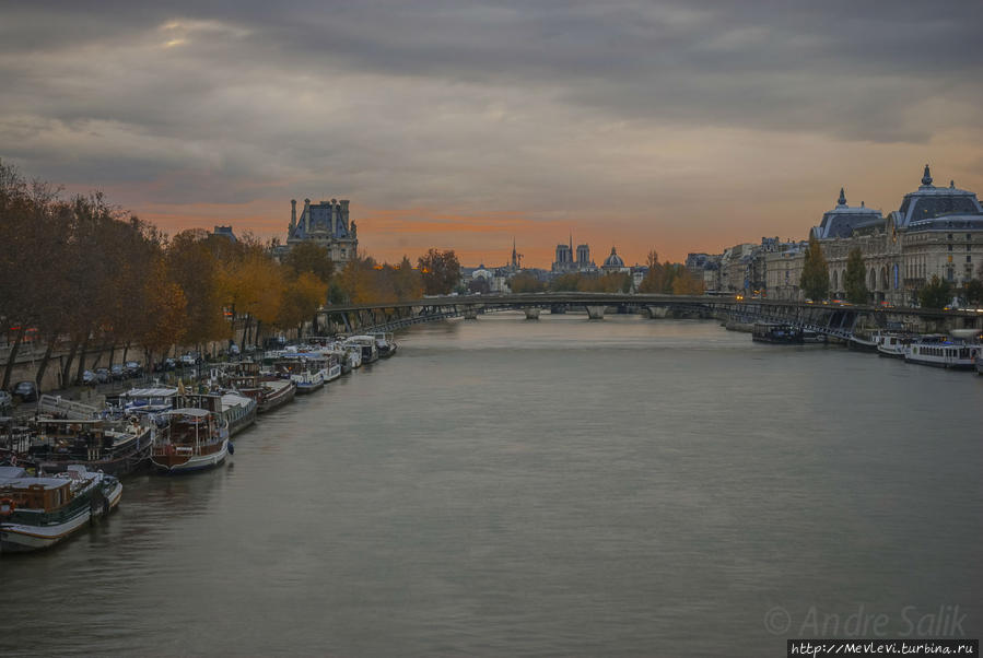 На рассвете Париж, Франция