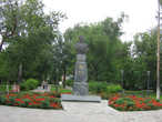 Памятник Генерал-губернатору Перовскому в Оренбурге.