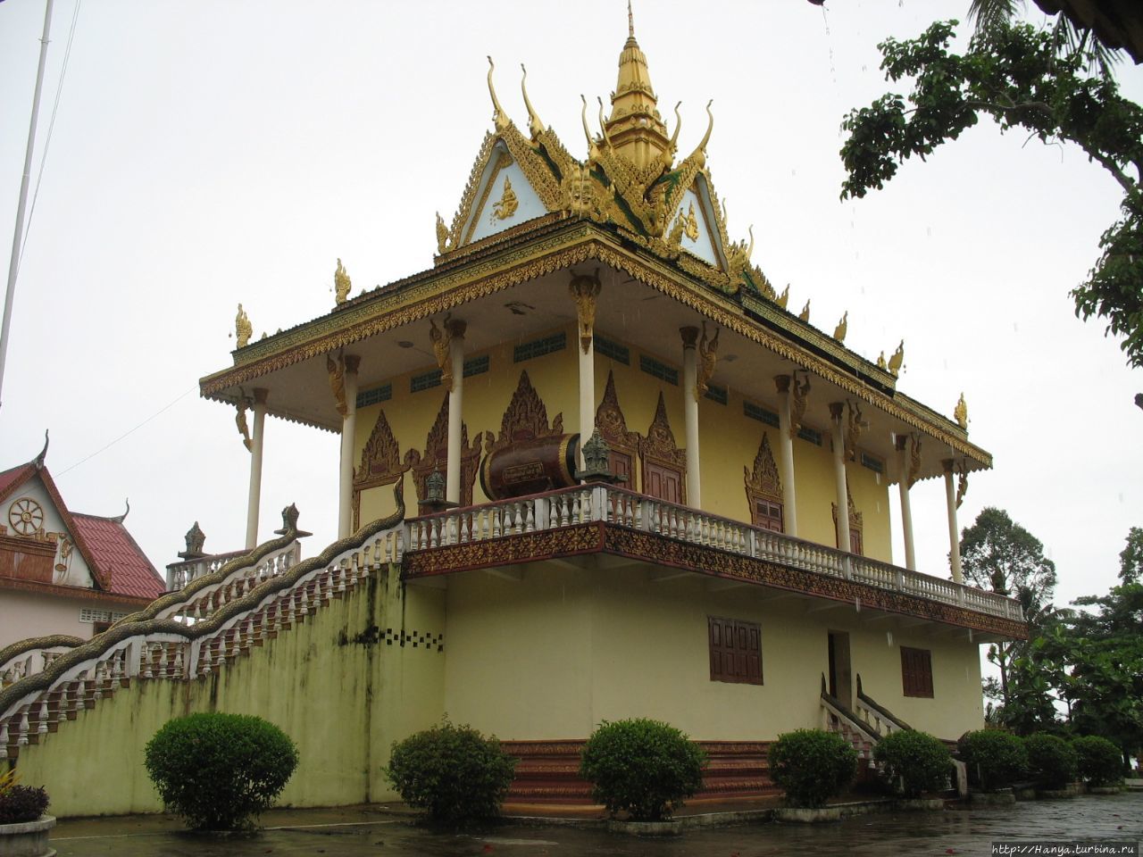 Храм Ват Леу / Wat Leu (Wat Chotynieng)