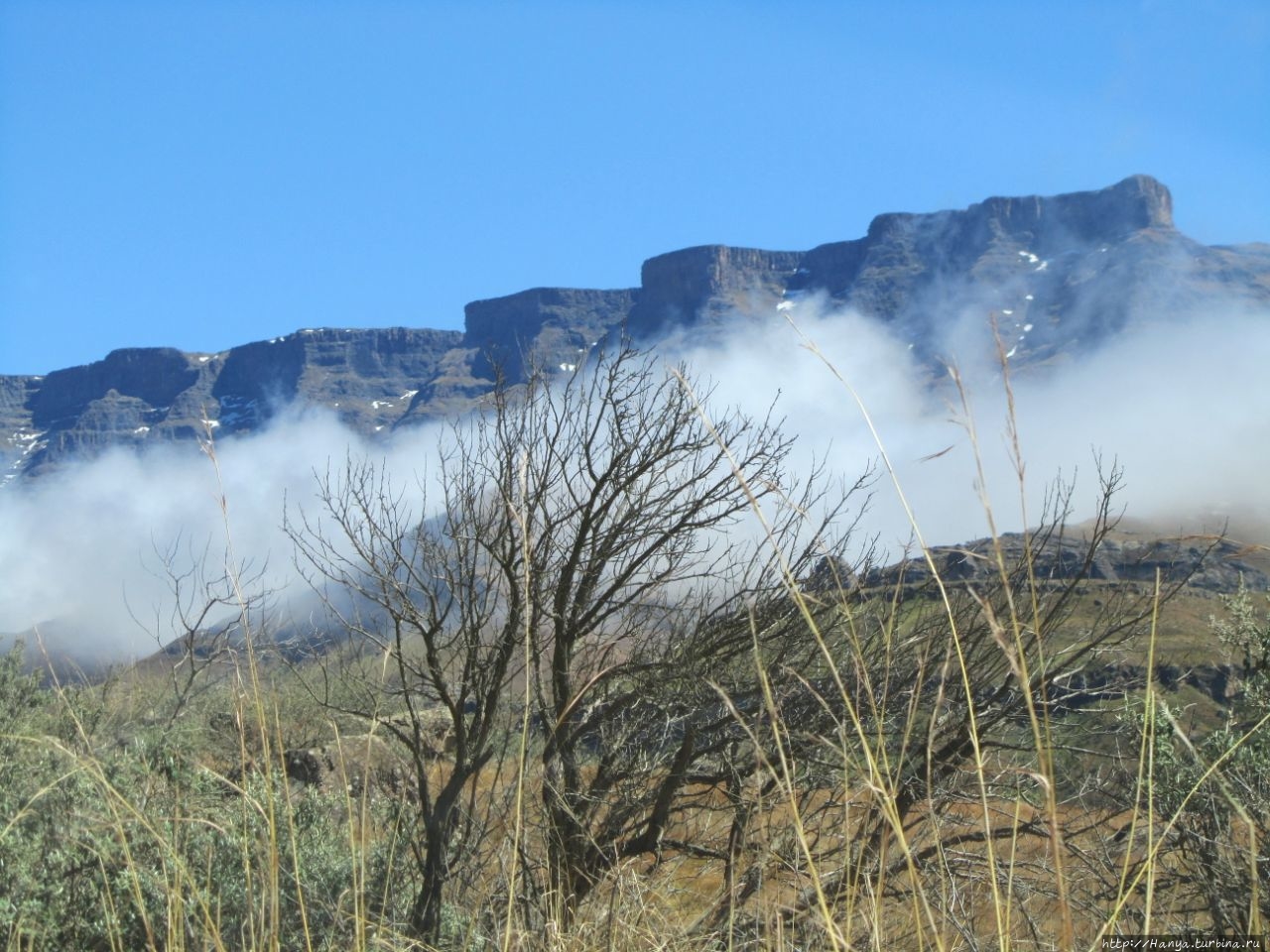 Парк uKhahlamba Drakensberg Park Малоти-Дракенсберг Национальный Парк, ЮАР