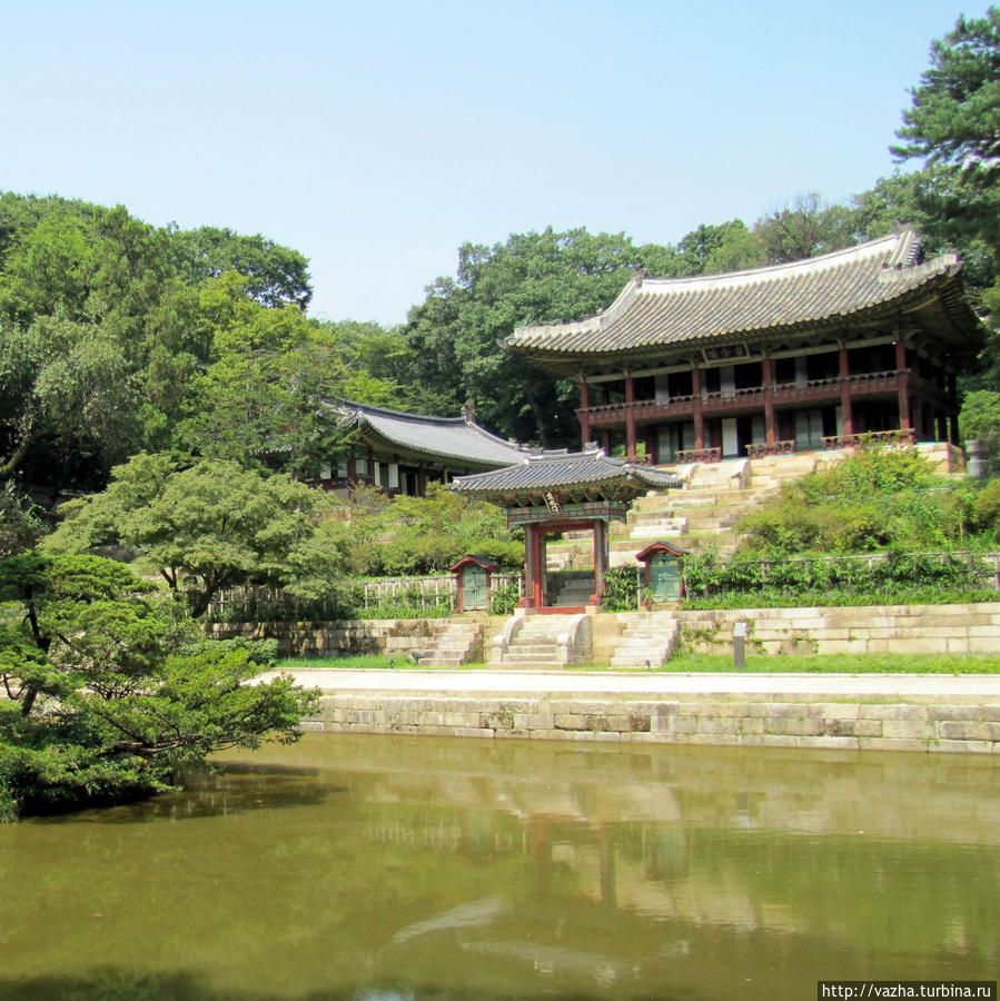 Дворцовый комплекс Чхандоккун. Секретный сад. Сеул, Республика Корея