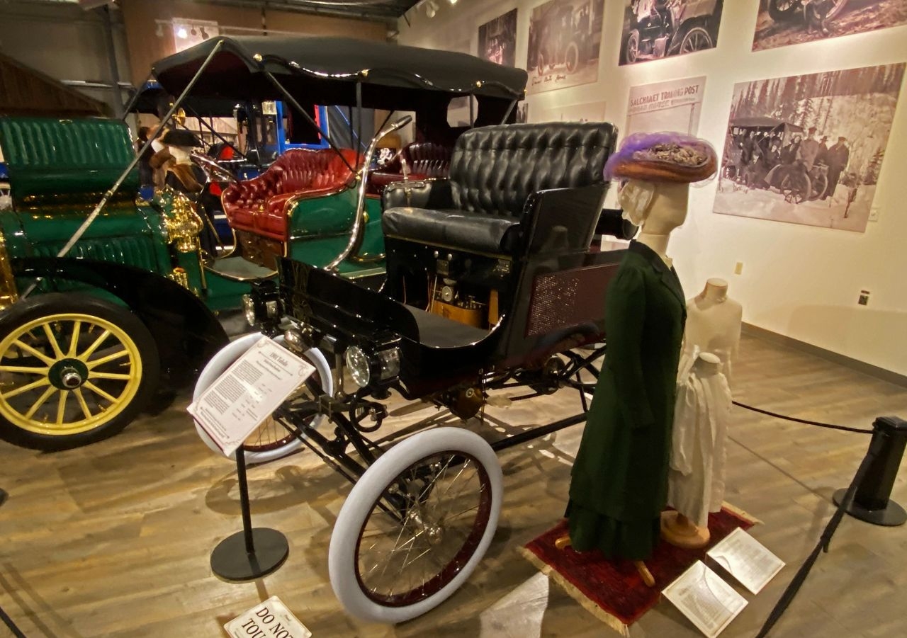Музей старинных автомобилей Fountainhead Фэрбенкс, CША