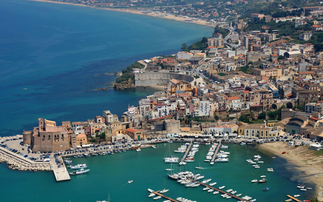 Кастэлло а марэ ди Кастэлламмарэ ди голфо / Castello a mare di Castellammare del golfo