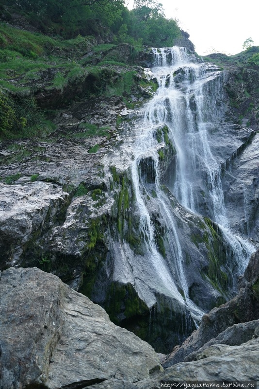 Водопад Пауэрскорт Эннискерри, Ирландия