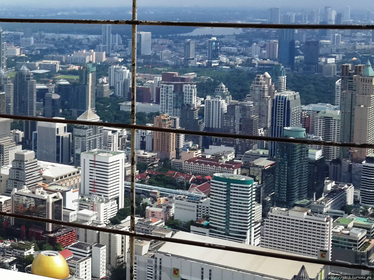 Видовая открытая, но сетка для безопасности присутствует Бангкок, Таиланд