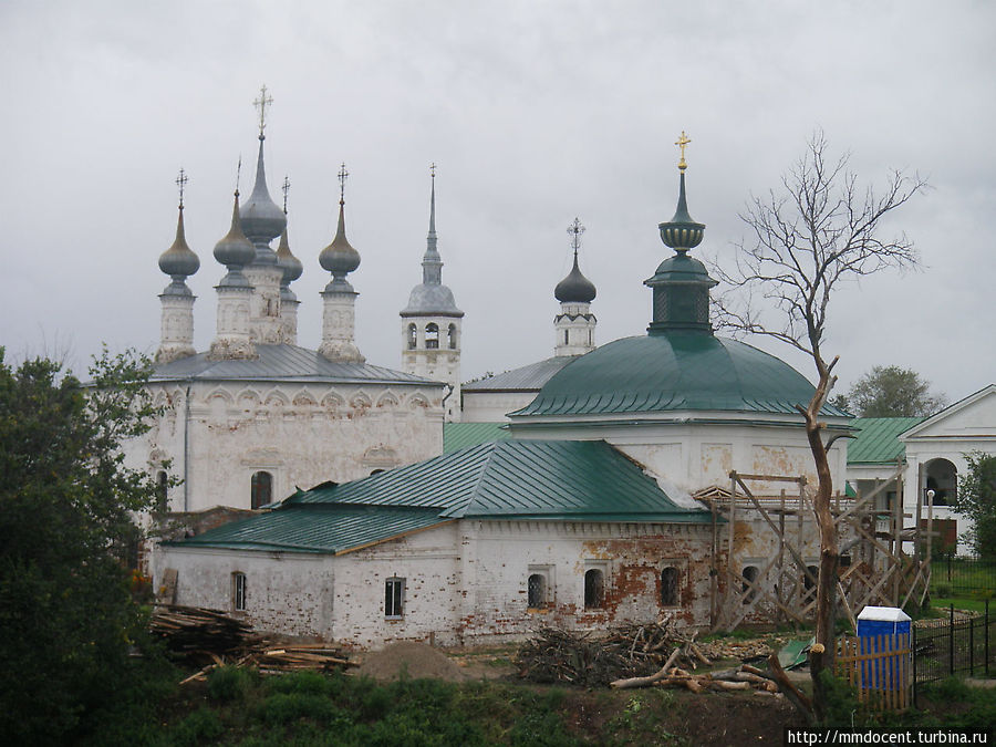 Прогулка по дождливому Суздалю Суздаль, Россия