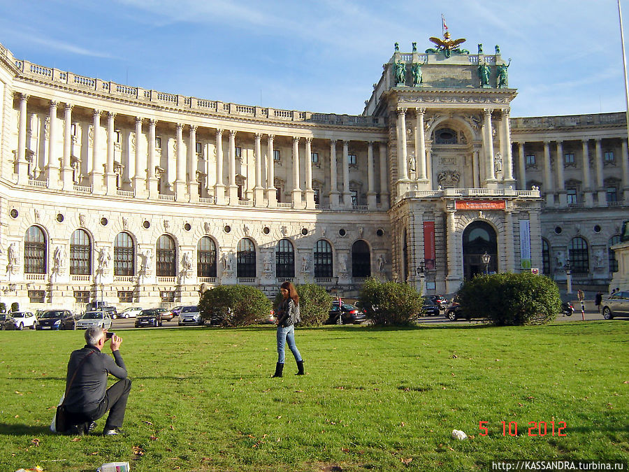Дворцовая площадь Героев Хофбурга Вена, Австрия