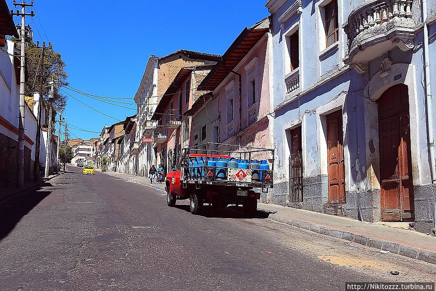 Центральные улицы Кито, Эквадор