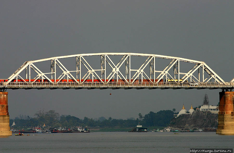 Старый ж.д. мост через реку Иравади. Фото из интернета Ава, Мьянма